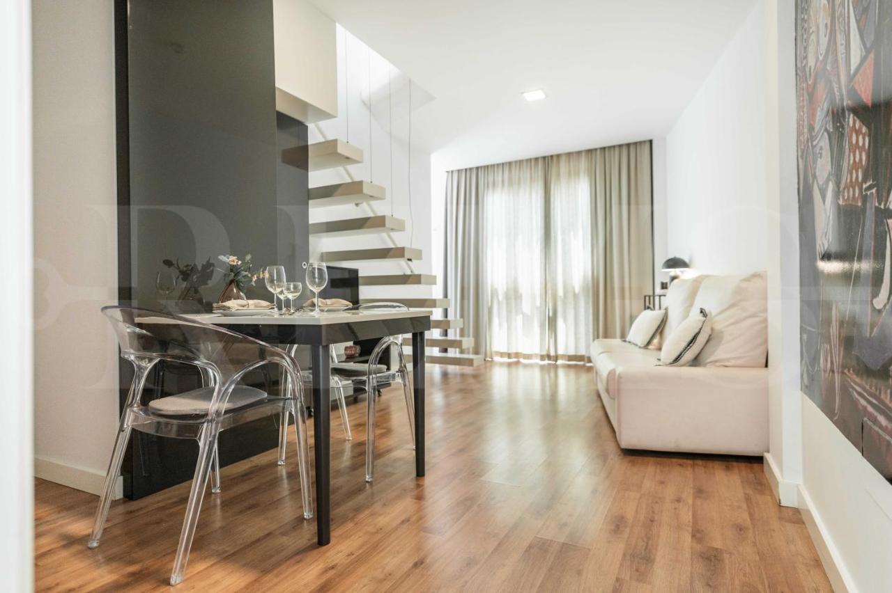 Artistic Duplex With Terrace By Picasso Museum By Rems Apartment Malaga Bagian luar foto