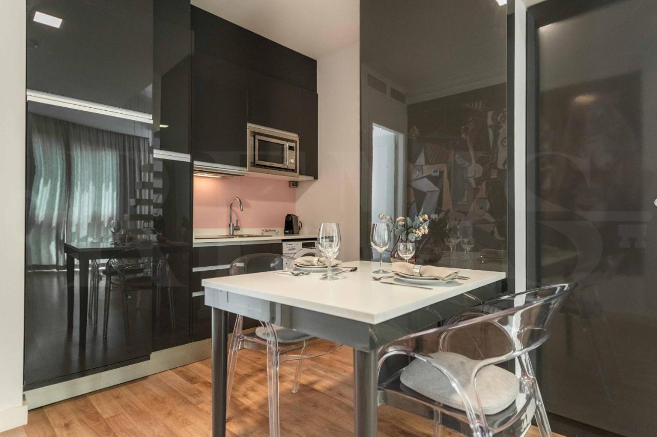 Artistic Duplex With Terrace By Picasso Museum By Rems Apartment Malaga Bagian luar foto